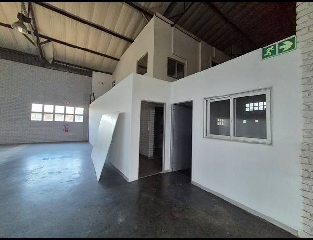 1,200M² WAREHOUSE TO LET IN KYALAMI